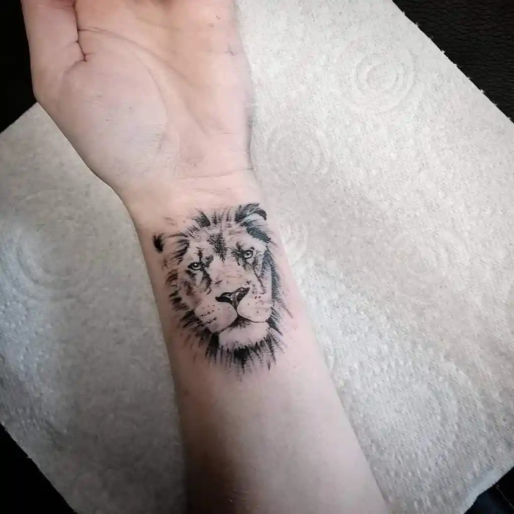 Minimalist Lion Wrist Tattoo Tattoo Design
