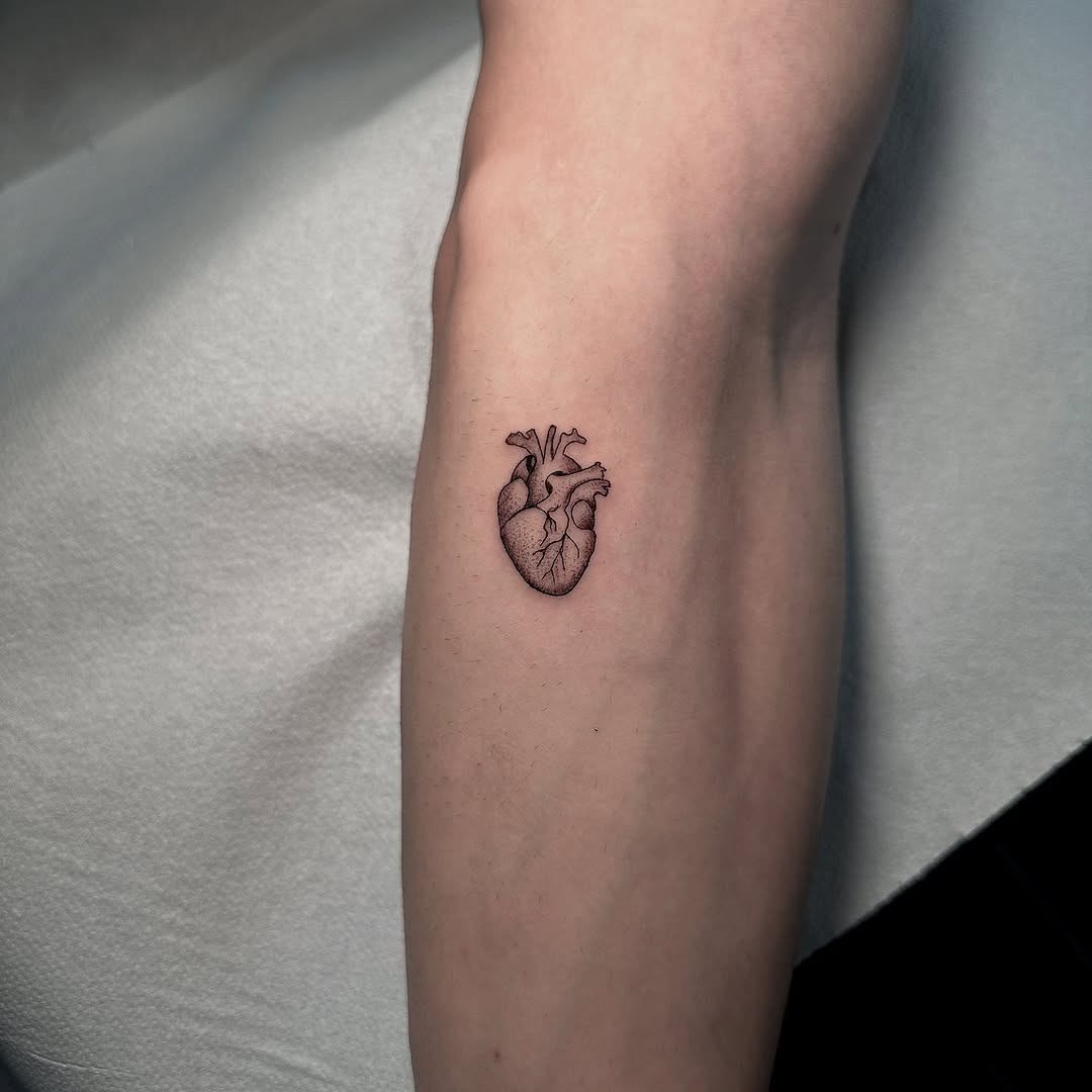 Sleek Heart Design with Minimalist Vibes Tattoo Design