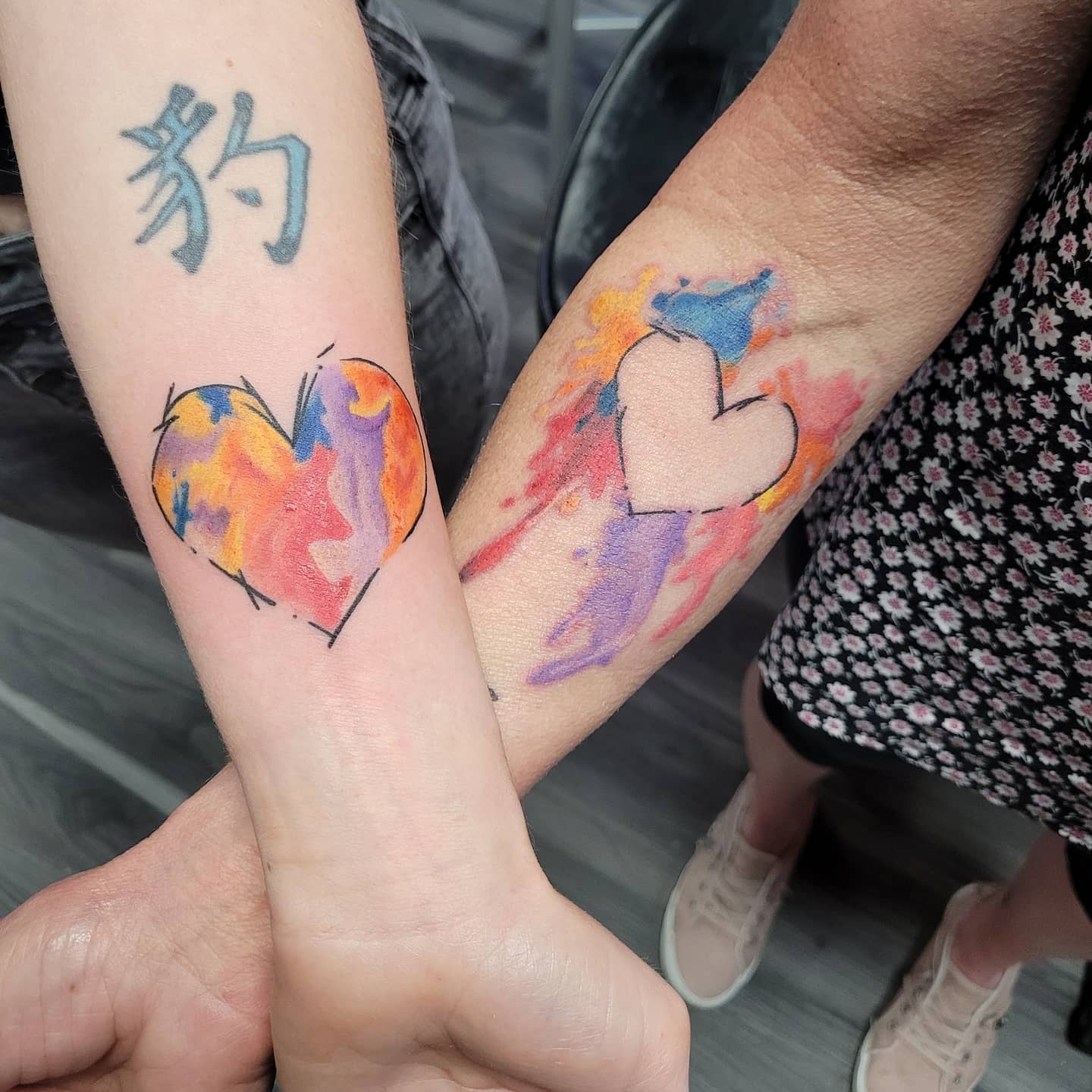 Matching Floral Heart Tattoos for Mother and Daughter Tattoo Design