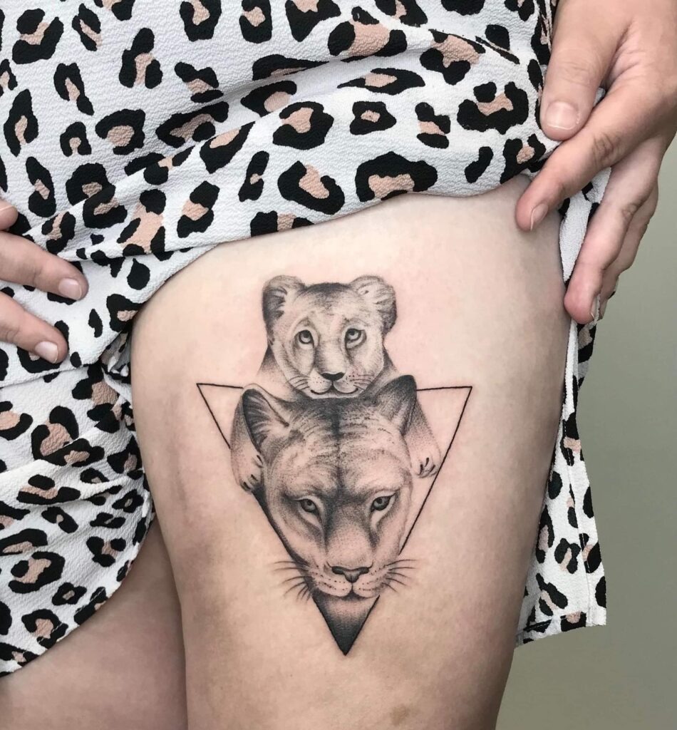 Baby Holding Mother’s Finger Outline Tattoo Tattoo Design