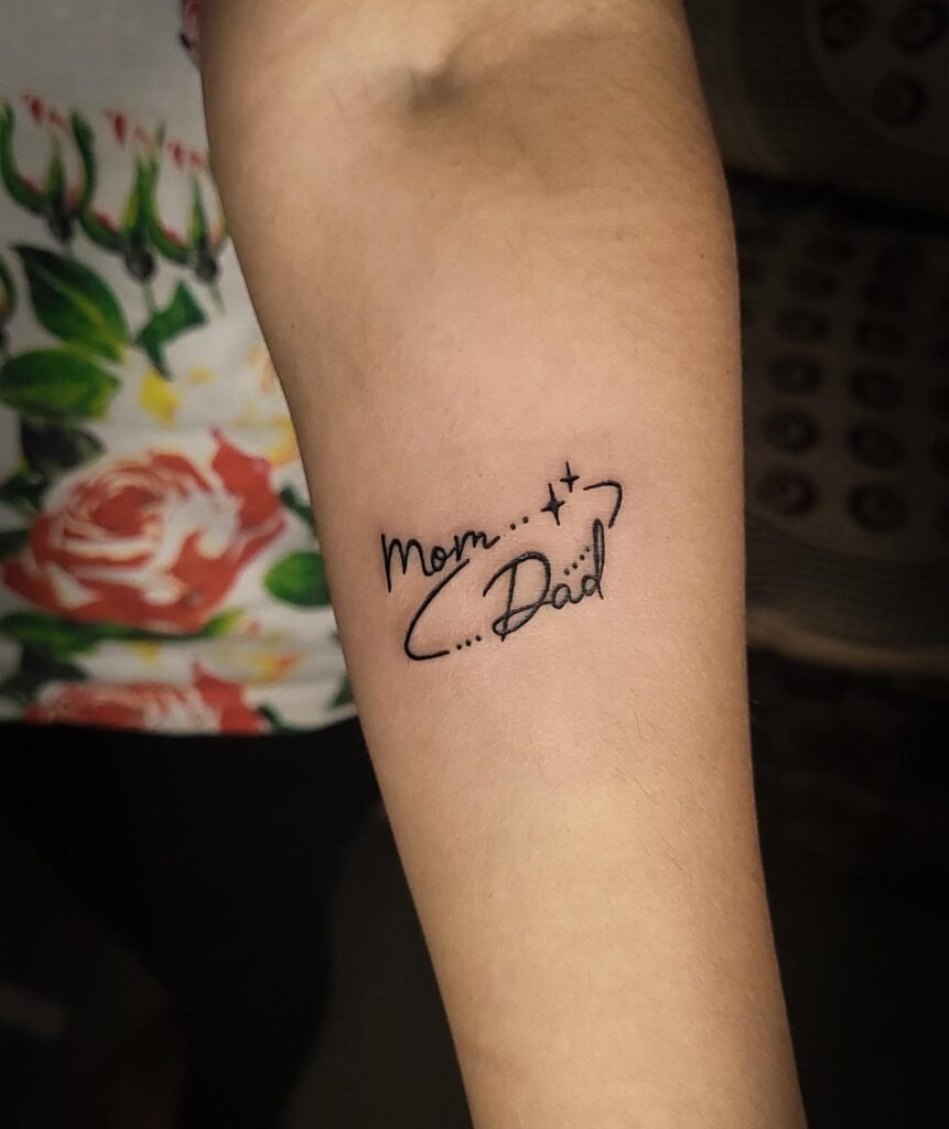 Crowned Mom Dad Tattoo for Royal Respect Tattoo Design