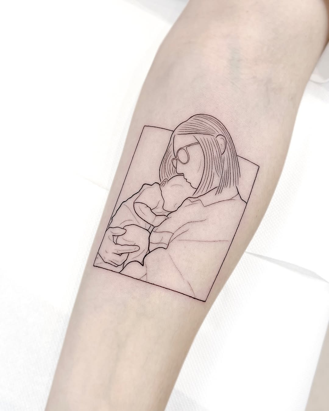 Minimalist mom and child line art tattoo Tattoo Design