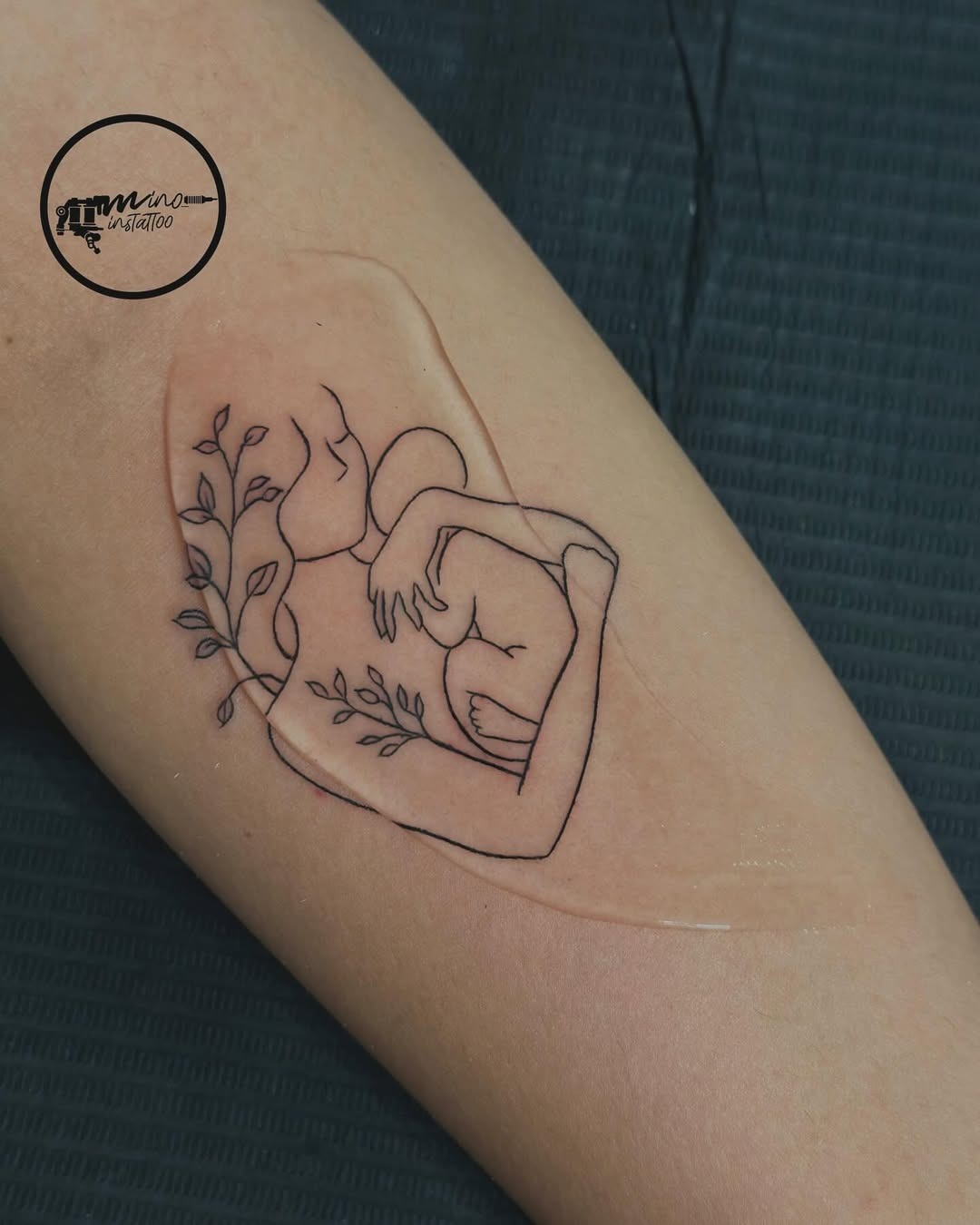 Stylish mother-child connection tattoo design Tattoo Design