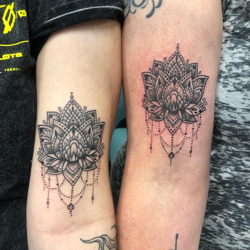 Finger Heart Mother-Daughter Tattoo Tattoo Design