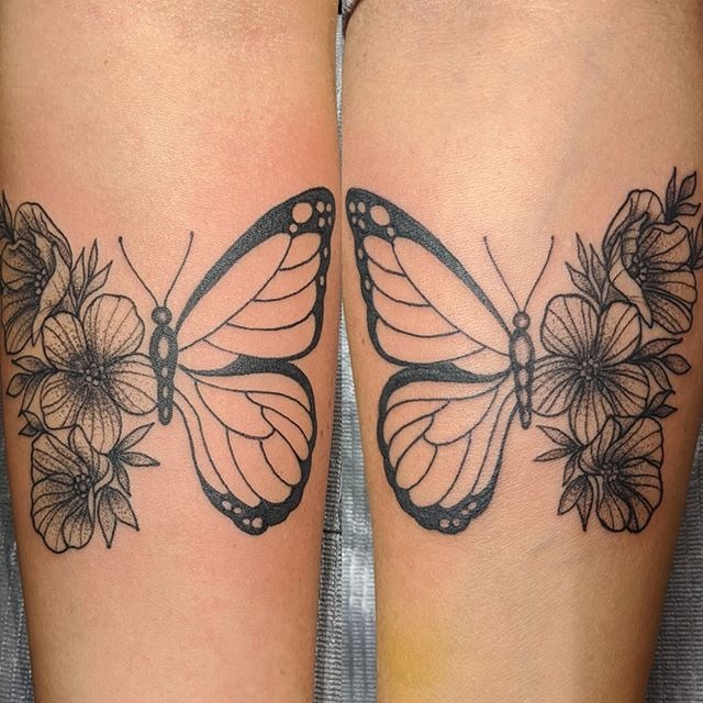 Mirrored Butterfly with Flowers Black and White Tattoo Tattoo Design