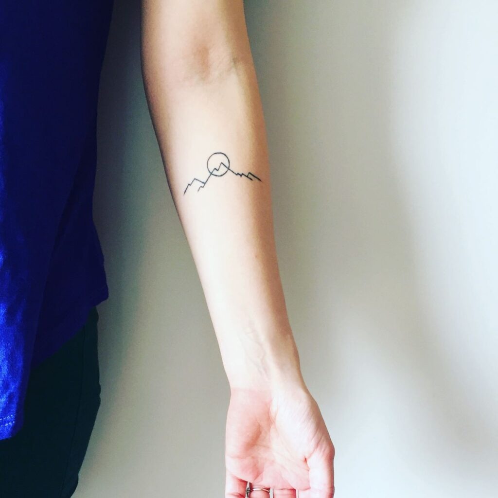 Simple Mountain and Sun Tattoo Tattoo Design