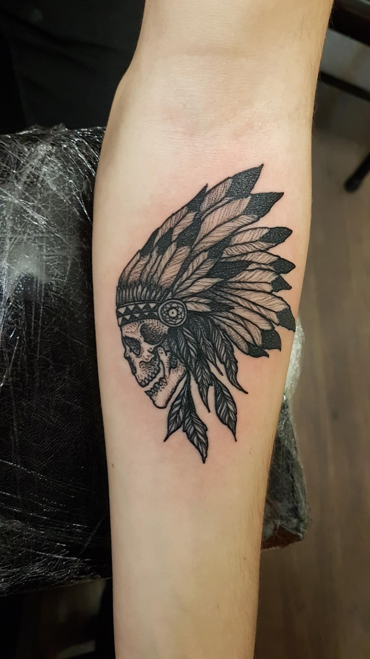 Skull Headdress Traditional Tattoo Tattoo Design