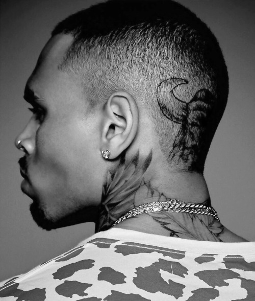 Chris Brown’s Feathers from Behind Neck Tattoo Tattoo Design