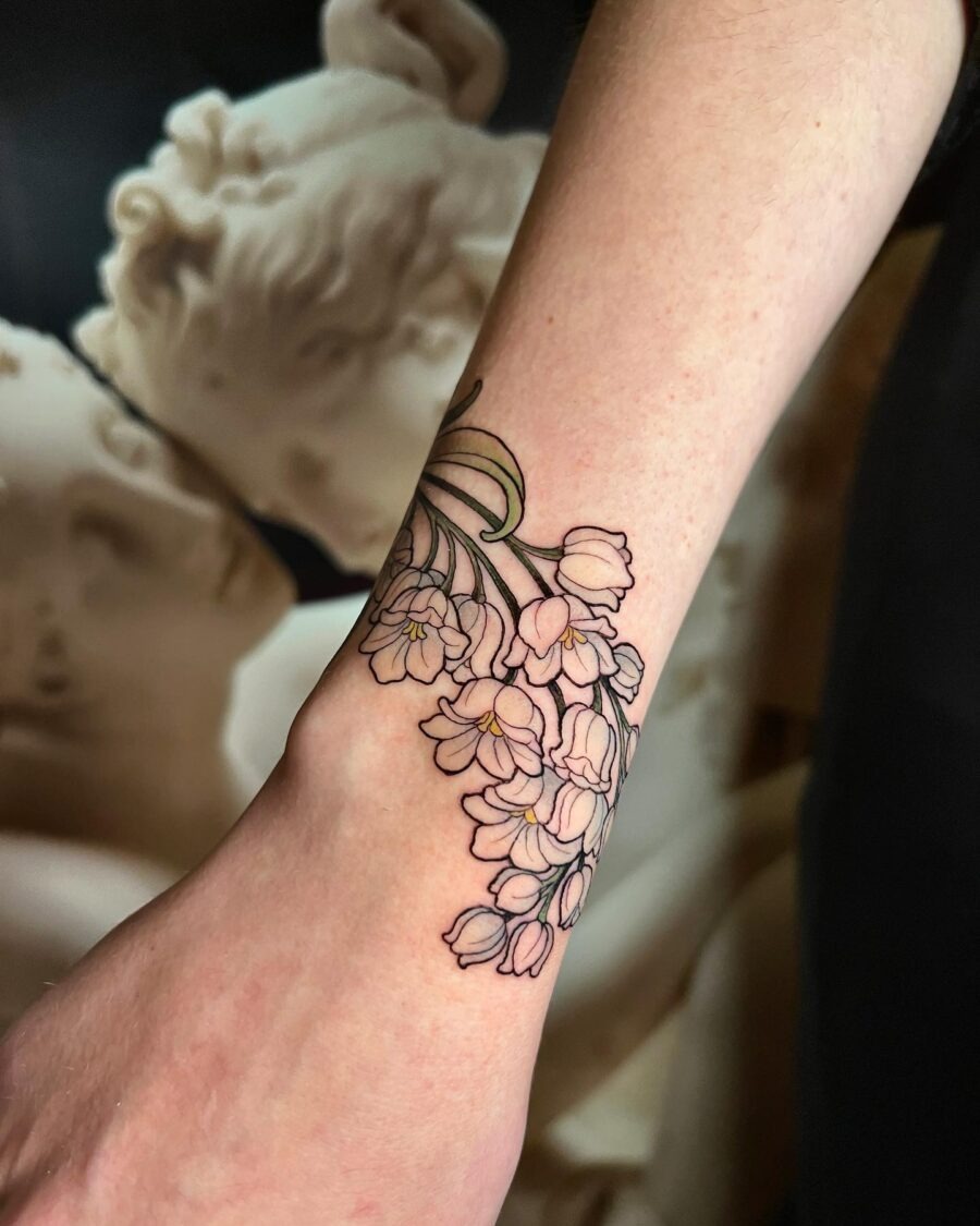 Elegant neo-traditional floral tattoo design Tattoo Design