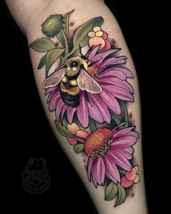 The Bee and Bloom: A Natural and Feminine Masterpiece Tattoo Design