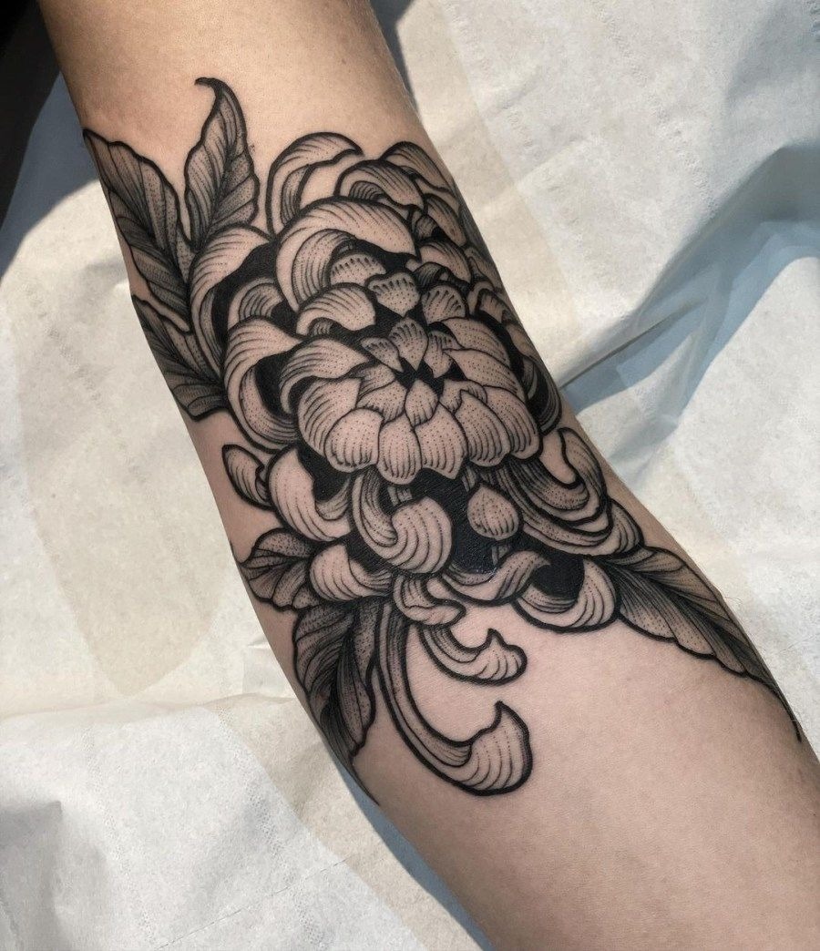 Oversized Bold Chrysanthemum, a tattoo design rendered in bold traditional.