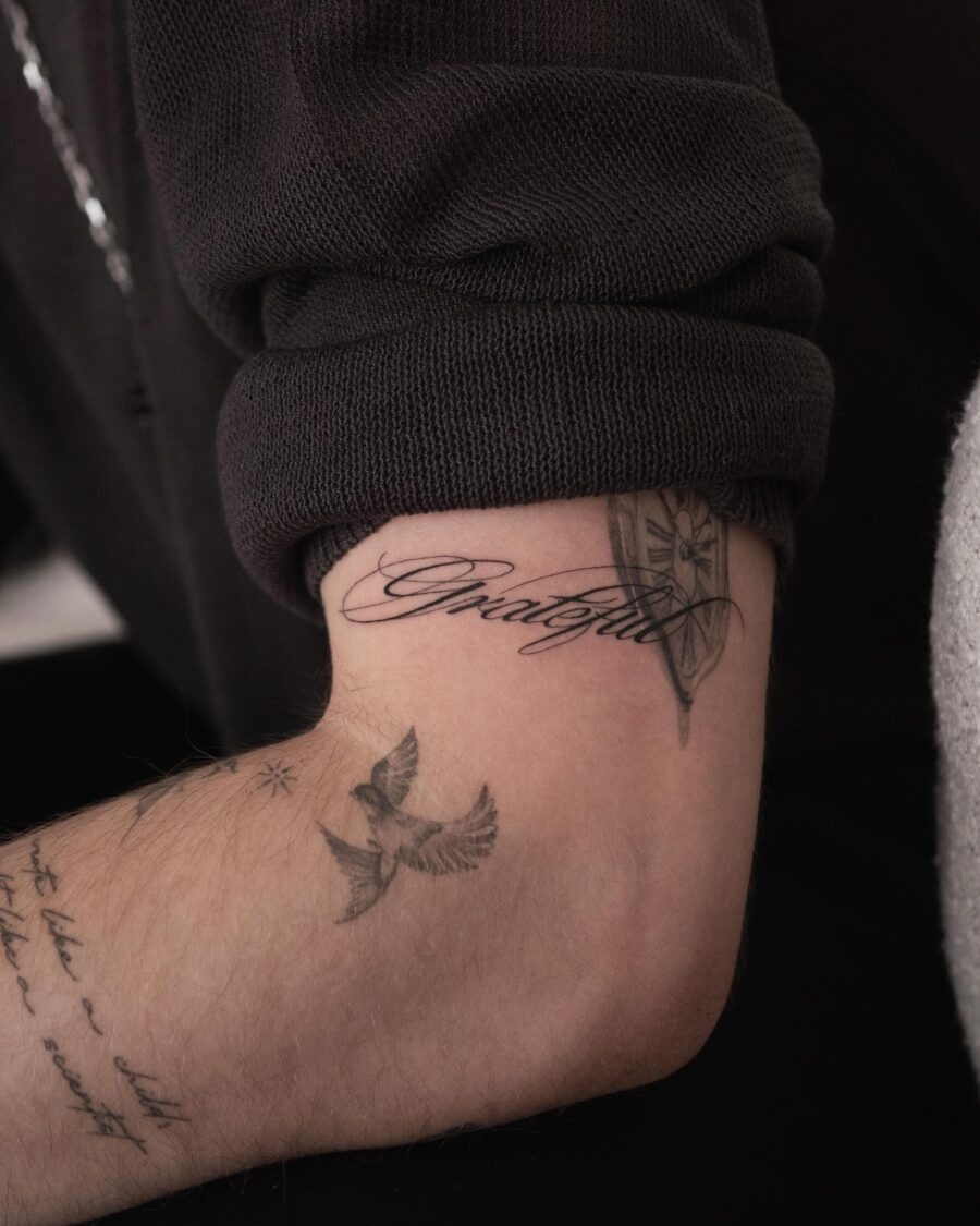 Stylish tribute to grateful living in ink Tattoo Design