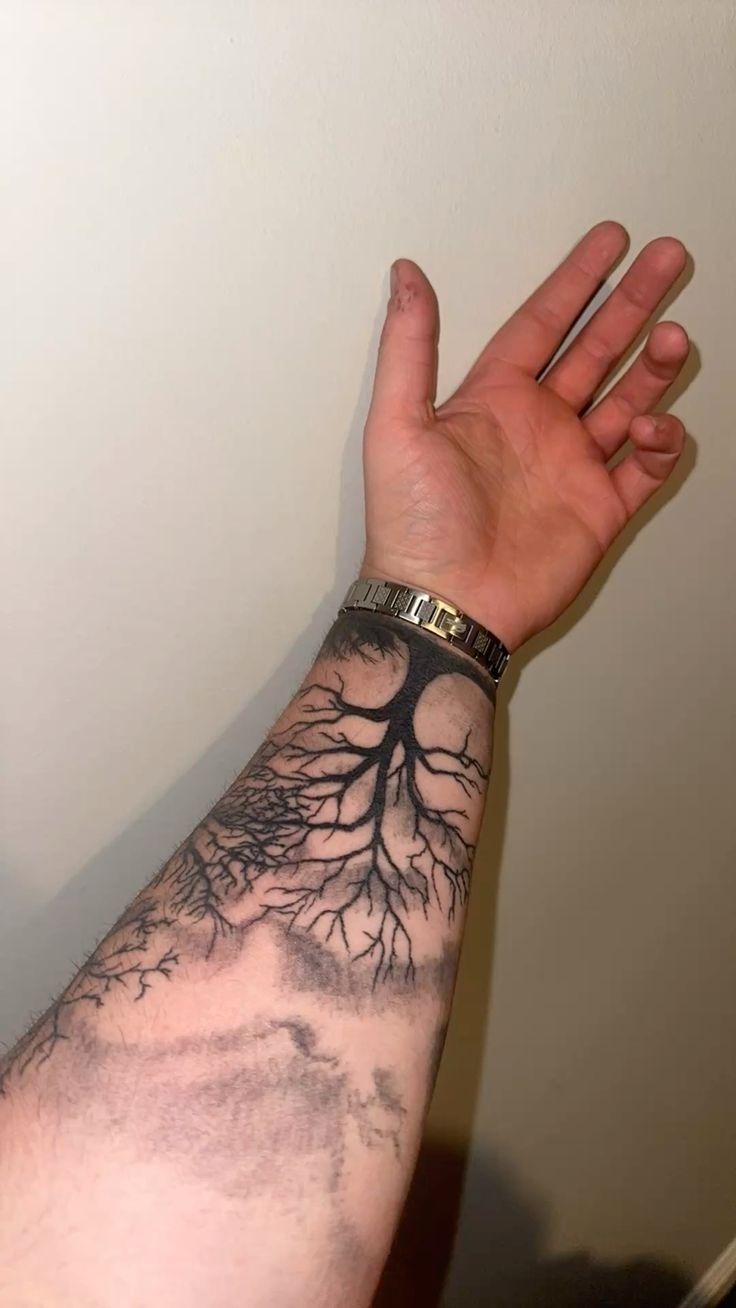 Wrist Root-Wrap Poison-Tree Tattoo Tattoo Design