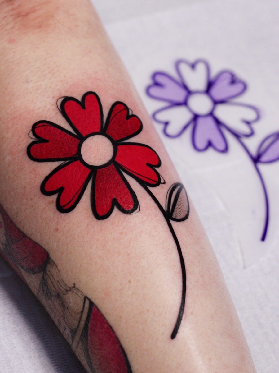Fluid red lines create mesmerizing tattoo patterns Tattoo Design