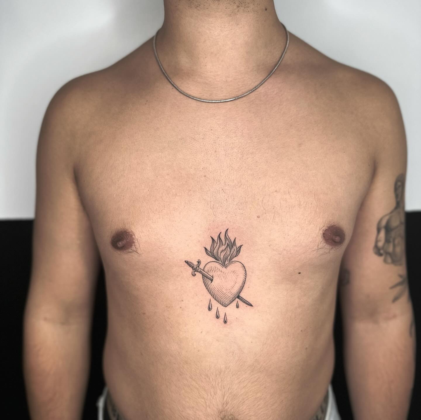 Minimalist Sacred Heart Tattoo Tattoo Design