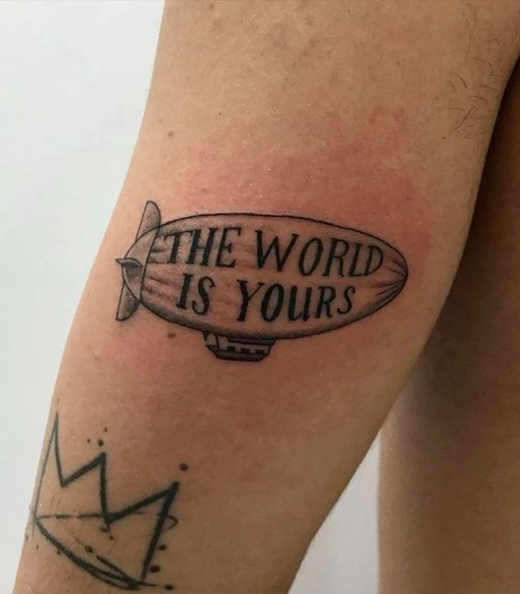 Soft-Gaze Tony Thigh Portrait Tattoo Design