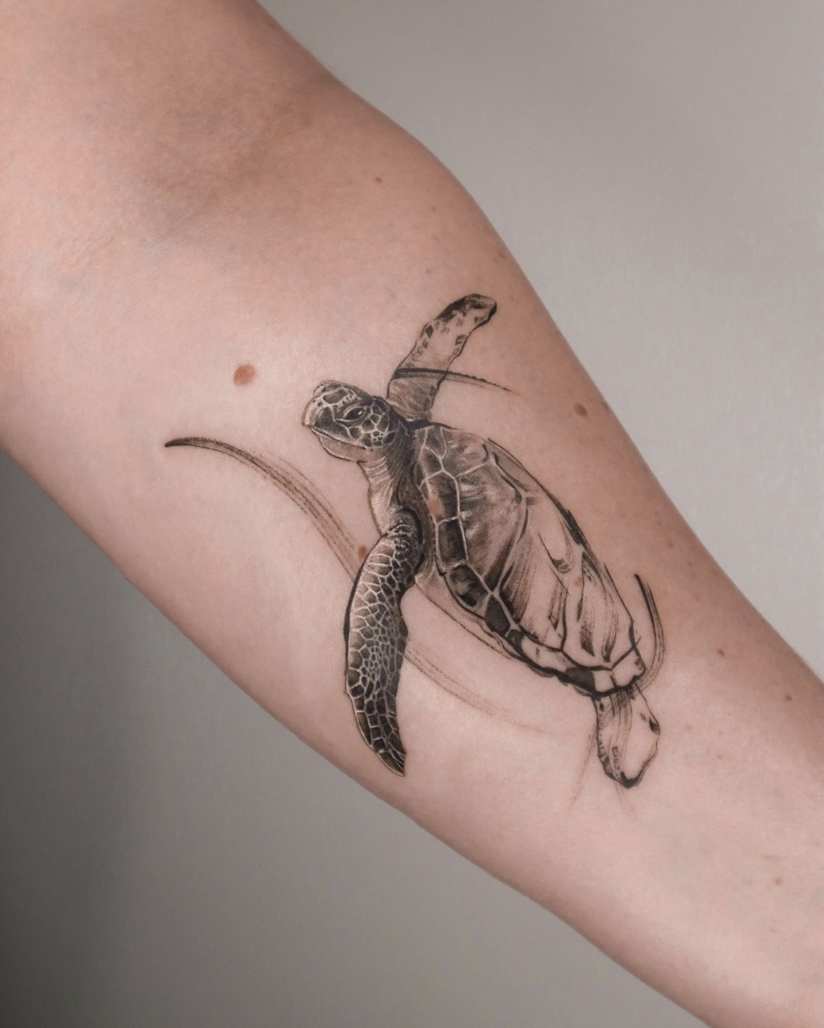 Playful Sweetheart Sea Turtle Tattoo Tattoo Design