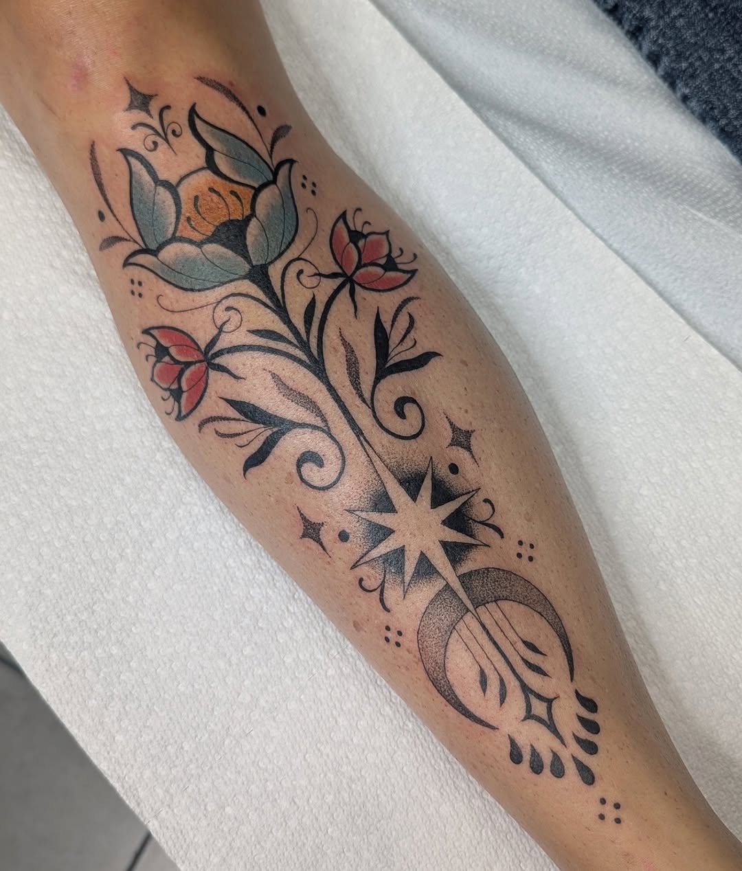 Elegant Floral and Celestial Shin Tattoo Tattoo Design