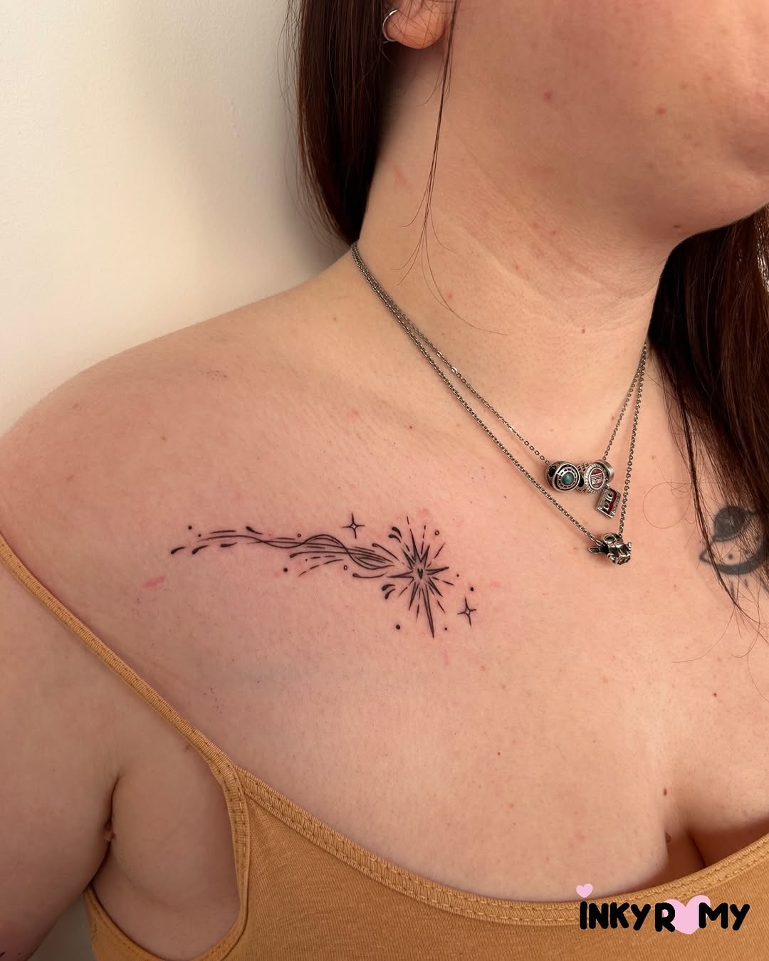 Elegant shooting star tattoo on the shoulder Tattoo Design