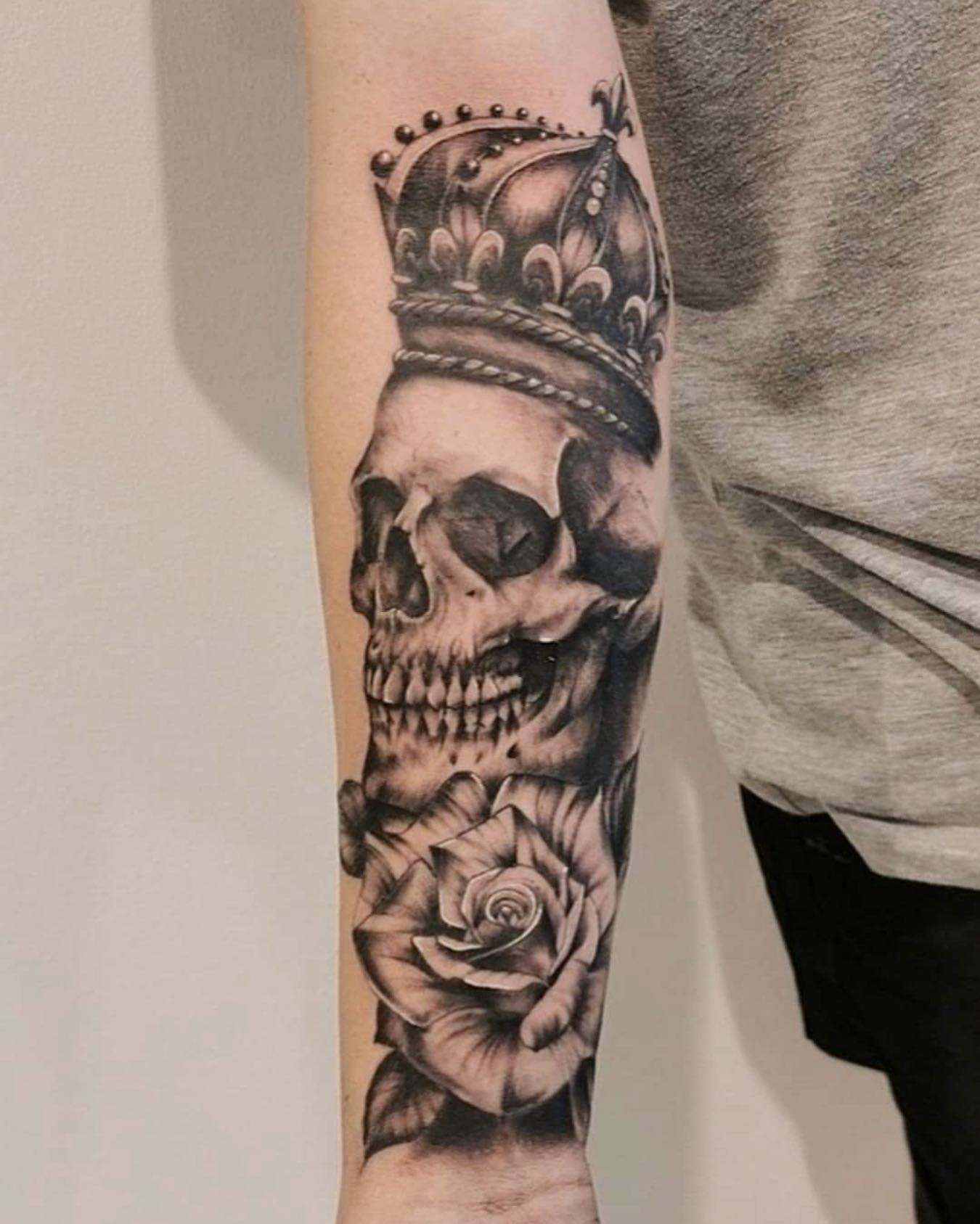Crowned Skull and Rose Tattoo Tattoo Design