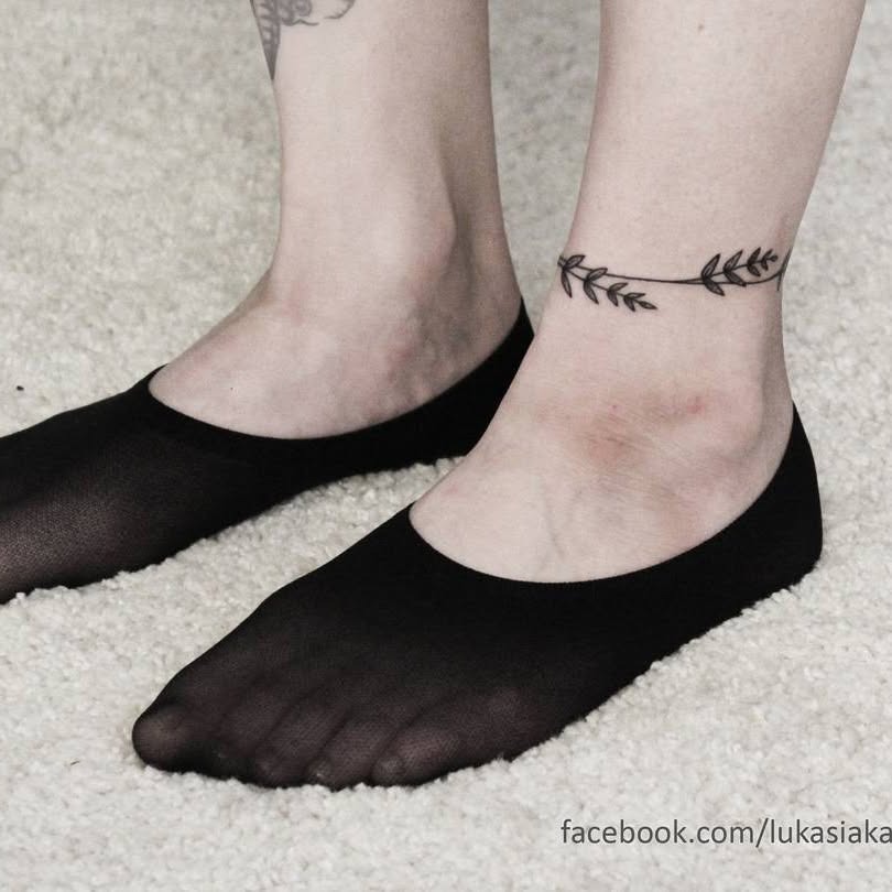 Simple Leafy Branch Ankle Bracelet Tattoo Tattoo Design