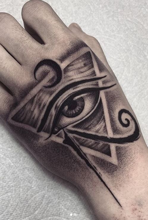 Dramatic Hand-Etched Horus Tattoo Tattoo Design