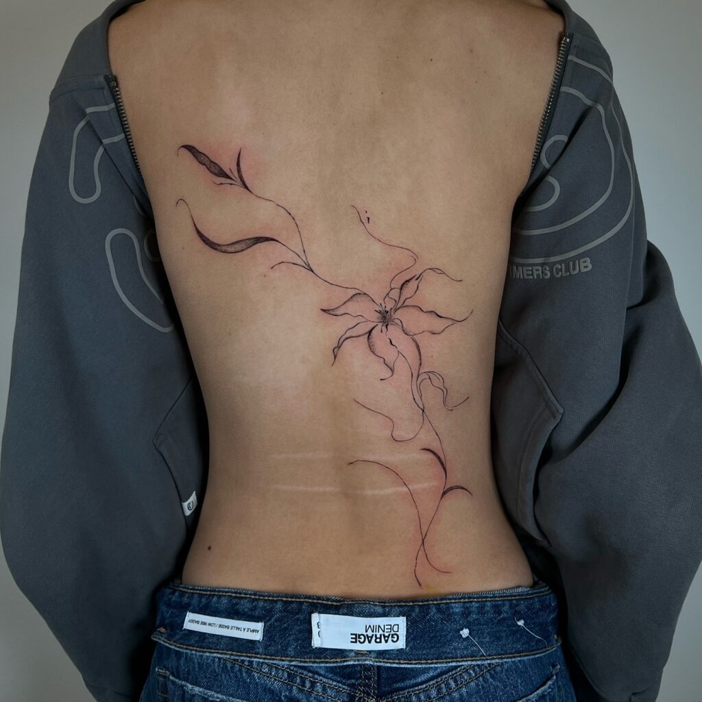 Flowing Floral Back Tattoo Tattoo Design