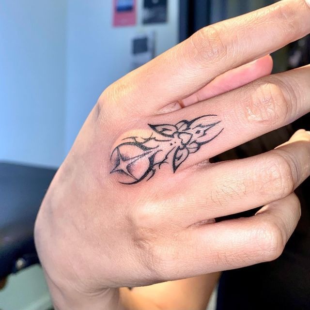 Ornamental Linework Finger Tattoo Tattoo Design