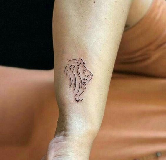 Classic Elegance: Side Profile Lion Tattoo Design
