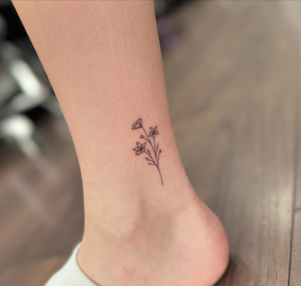 Elegant Ankle Floral Tattoo Tattoo Design