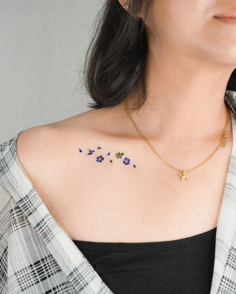 Elegant Collarbone Flower Tattoo Tattoo Design