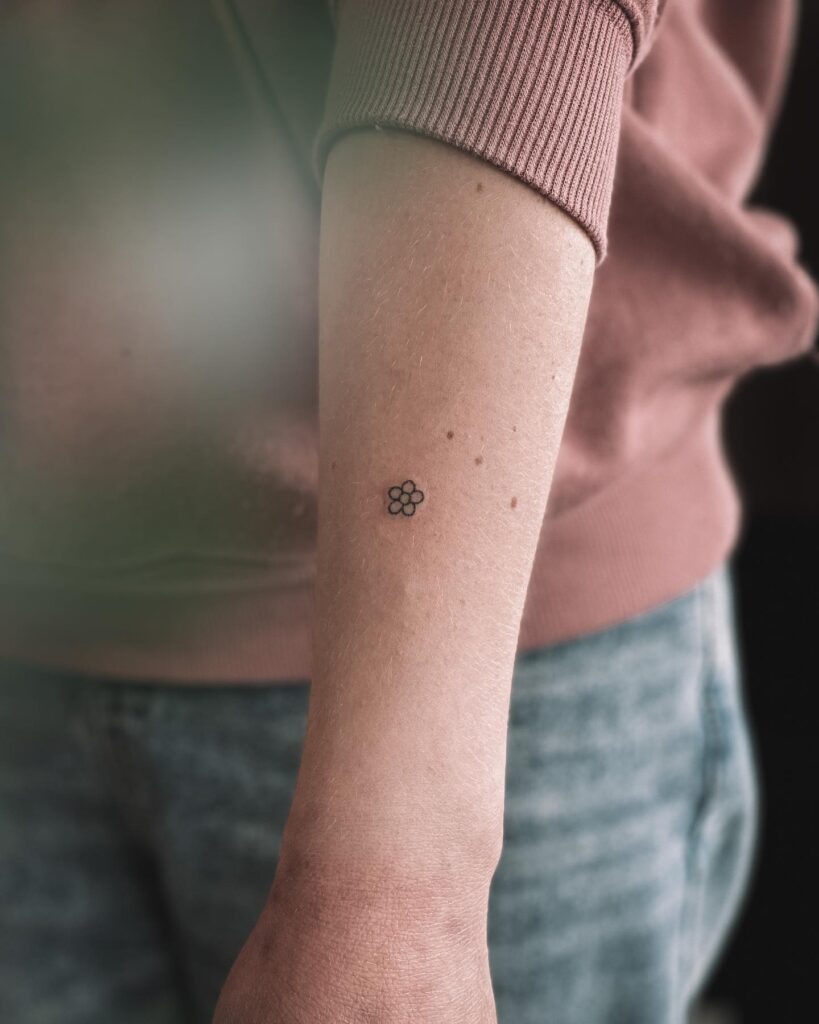 Tiny Daisy Outline Tattoo Tattoo Design