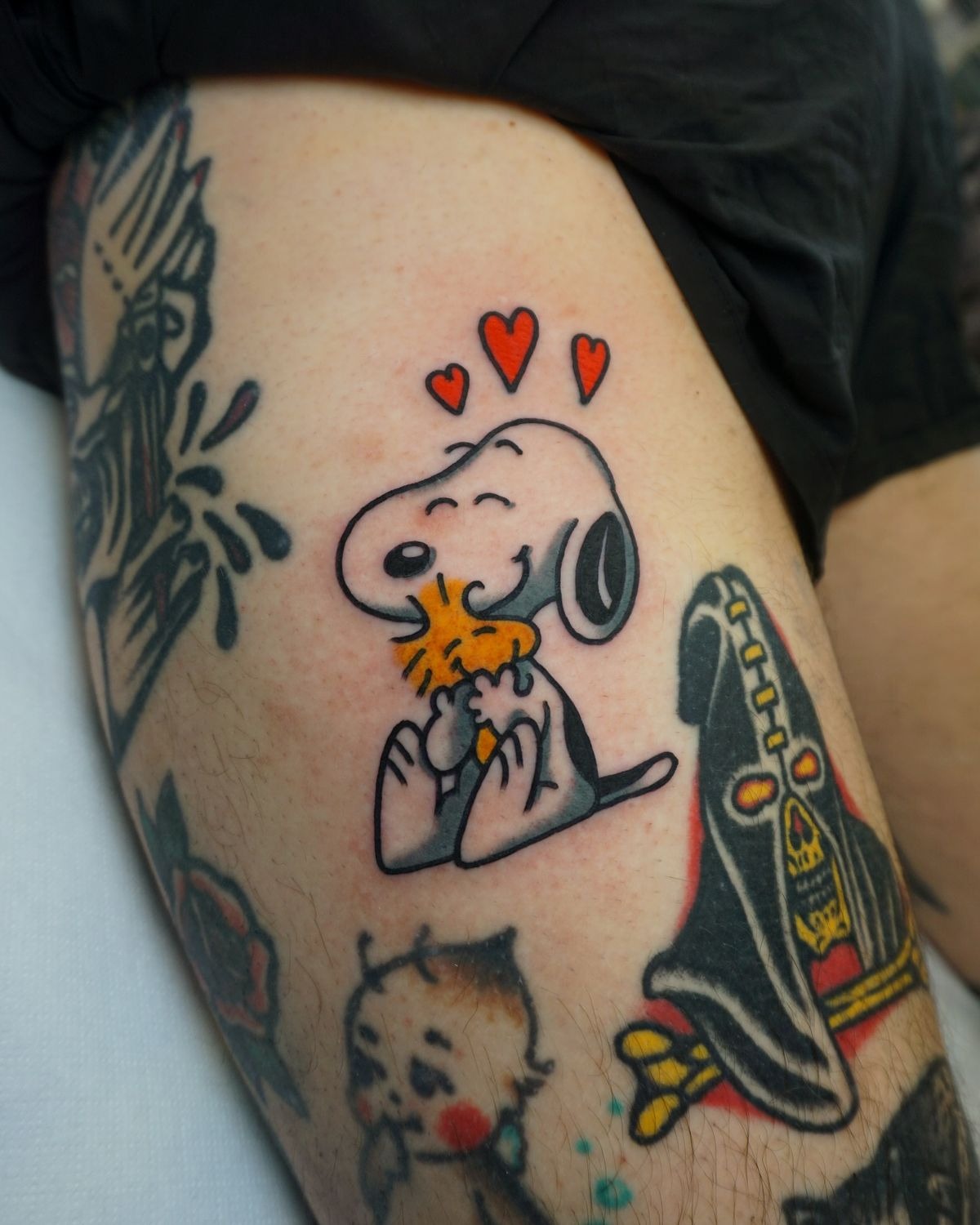 Snoopy Hugging Woodstock Heart Tattoo Tattoo Design