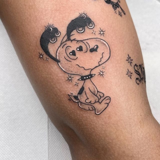 Sparkly Heart-Eyed Snoopy Tattoo Tattoo Design
