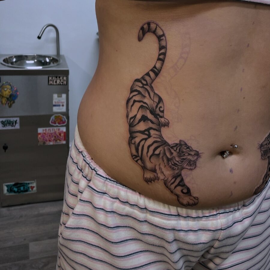 Dynamic Tiger Tattoo on the Stomach Tattoo Design