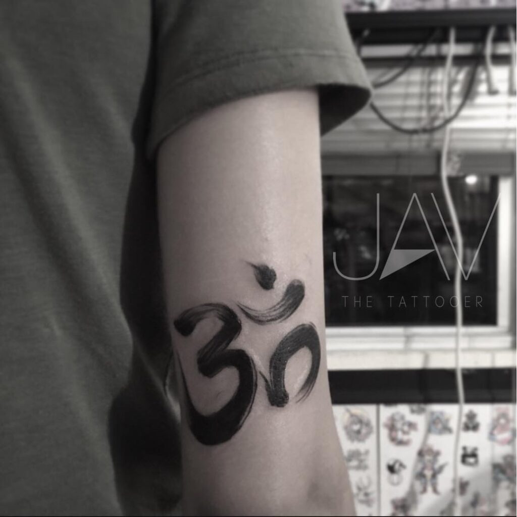 Eye of Horus Calf Tattoo Tattoo Design