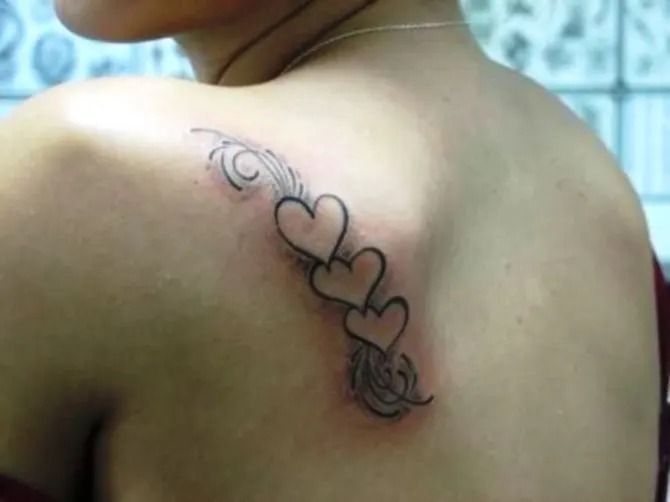 Elegant Shoulder Three Hearts Design Tattoo Design