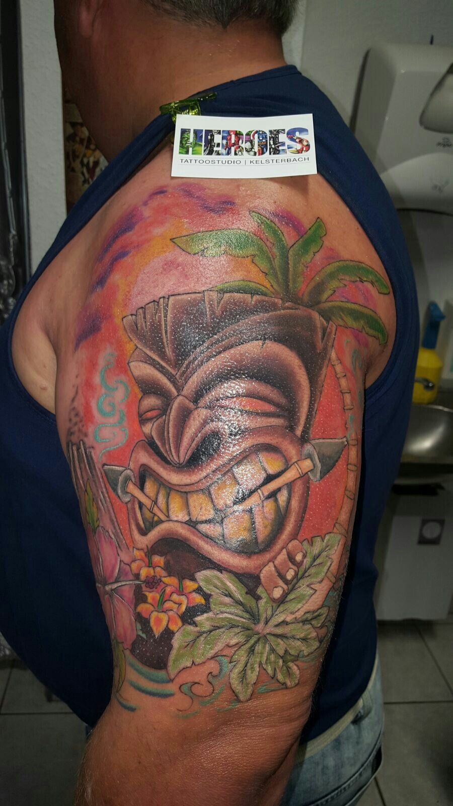 Comical Maoi Chief Statue Caricature Tiki Tattoo Tattoo Design