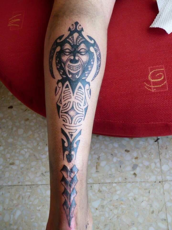 Stylized Tiki with Spearhead Motif Tiki Tattoo Tattoo Design