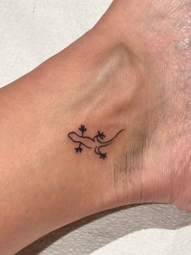 Tiny Gecko Ankle Tattoo Tattoo Design