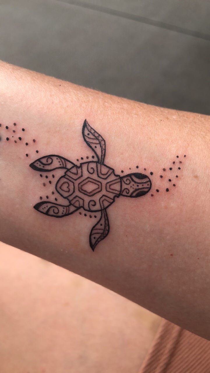 Sea Turtle with Patterned Shell Turtle Tattoos Tattoo Design