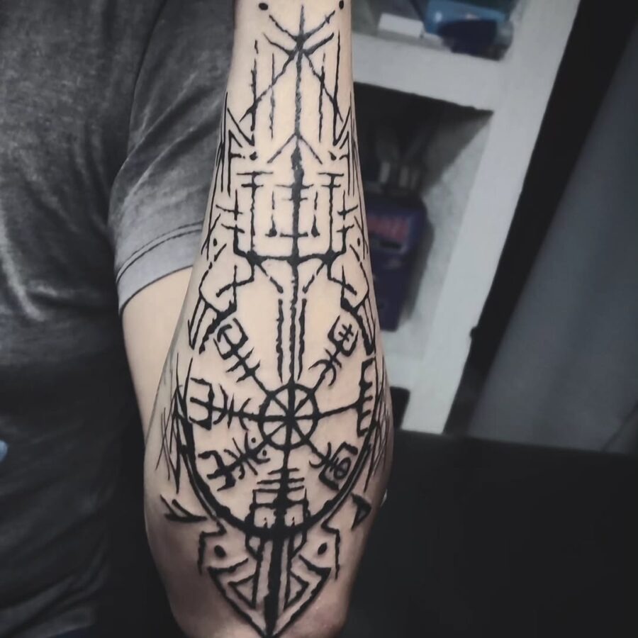 Stunning Vegvisir Tattoo in Bold Black Ink Tattoo Design
