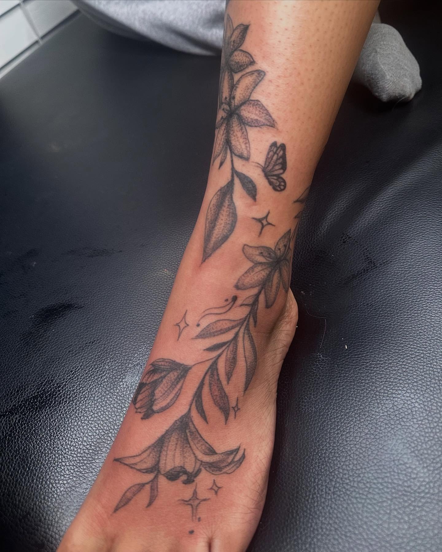 Floral Vine Tattoo on Foot and Ankle Tattoo Design