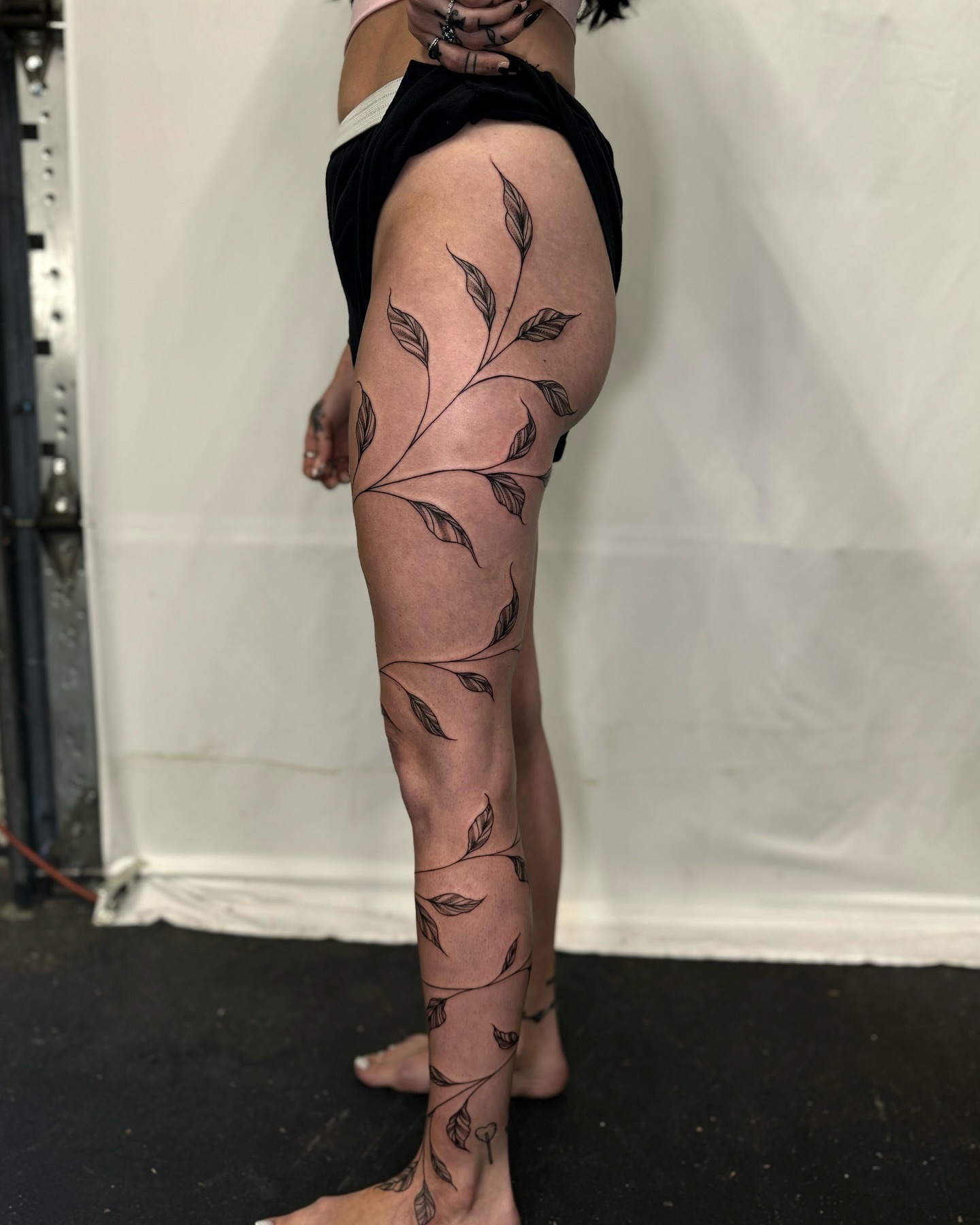 Full Leg Vine Wrap Tattoo Tattoo Design