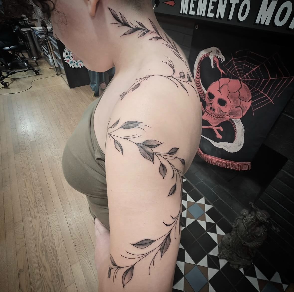 Shoulder and Back Vine Tattoo Tattoo Design