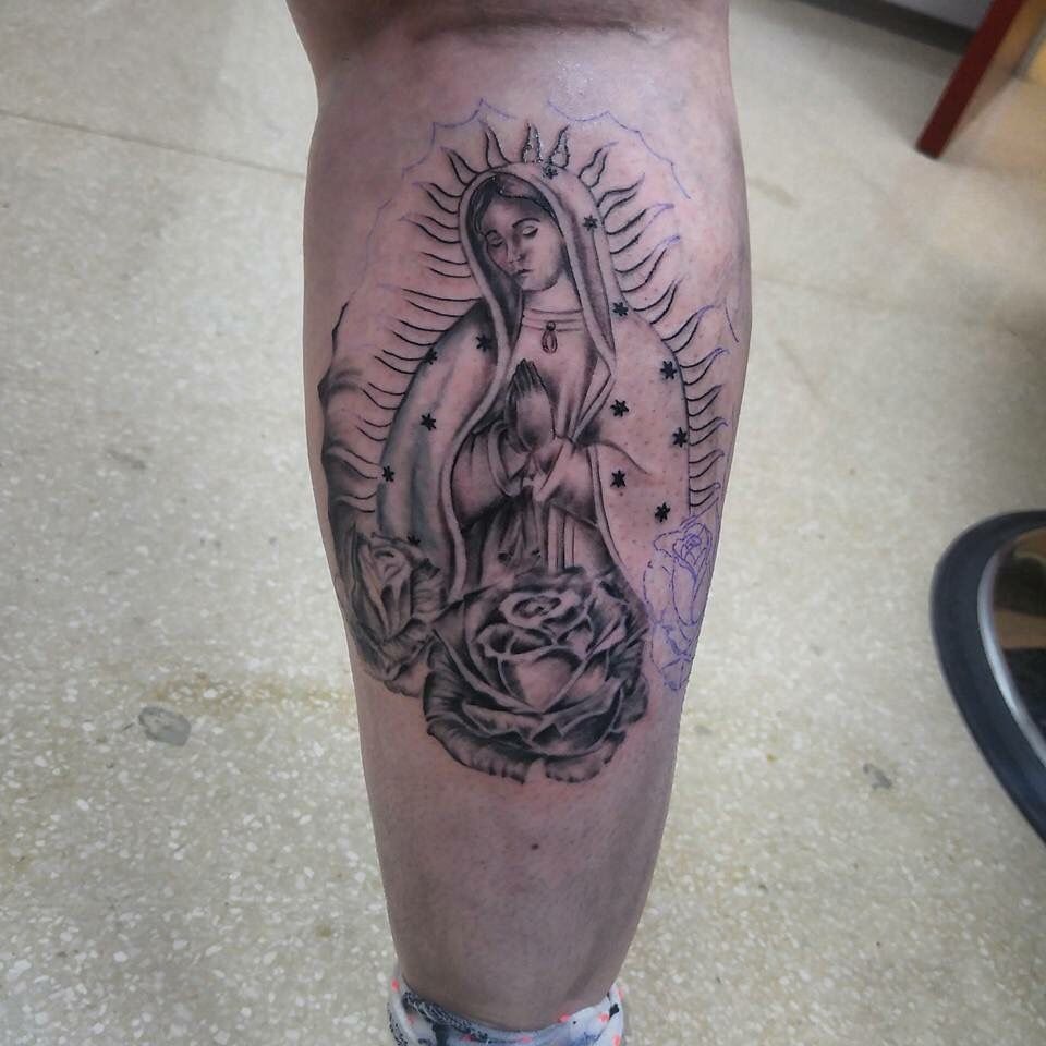 Traditional Color Virgen Tattoo on Leg Tattoo Design