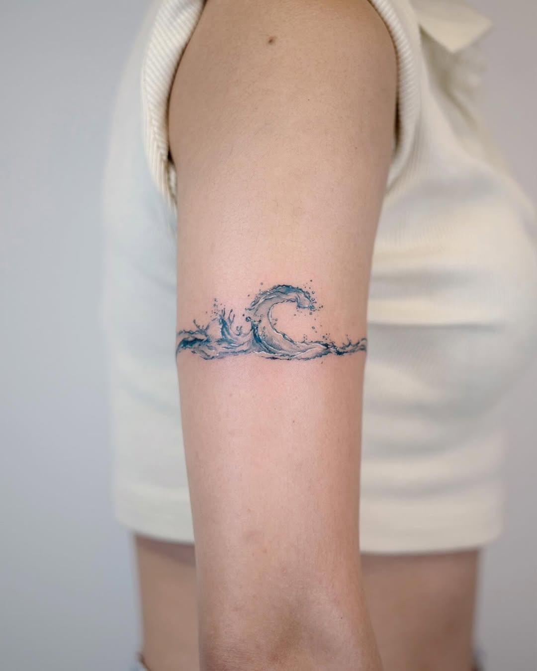 Elegant Wave Tattoo Tattoo Design