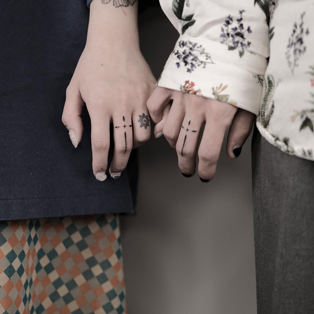 Unique wedding ring tattoos for couples' bond Tattoo Design