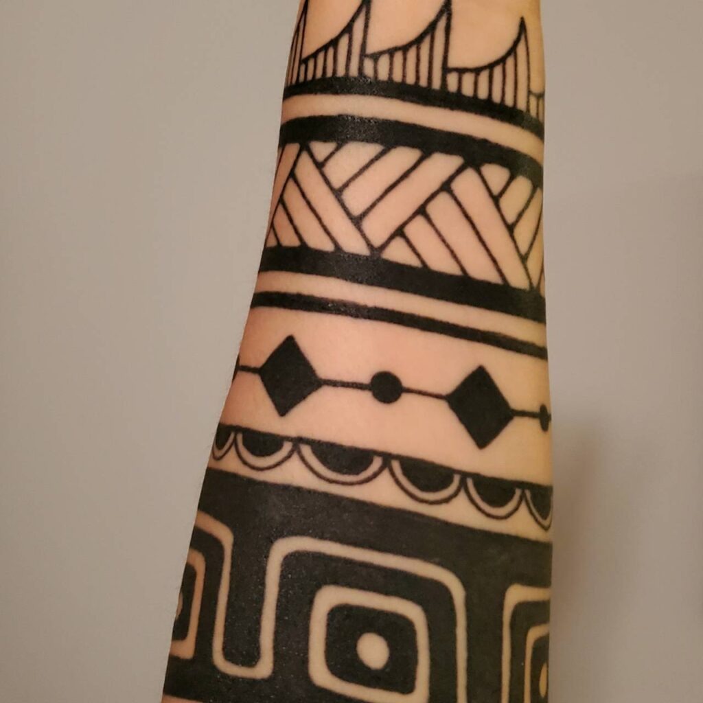 Geometric Tribal Armband Tattoo Tattoo Design