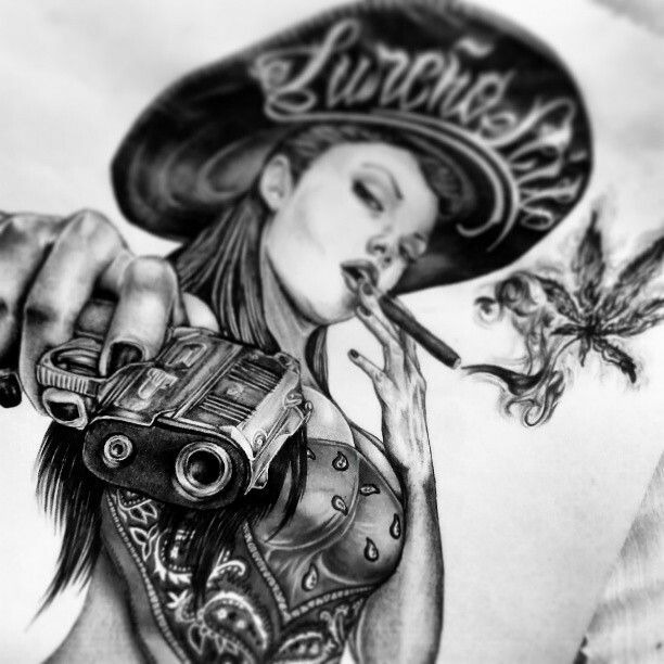 Commanding Presence of a Powerful Mujer Tattoo Design